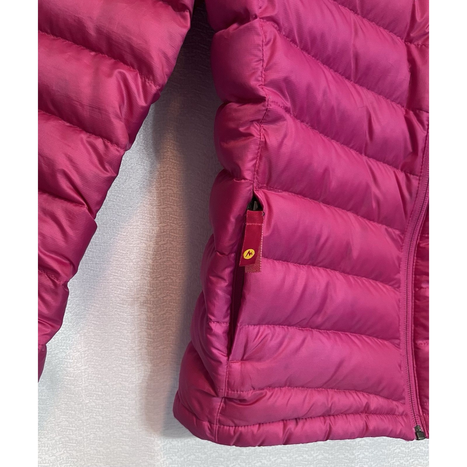 Marmot Youth Puffer Jacket 700 Fill Down Feather Coat Full Zip Girls L Hot Pink — image 7 of 8